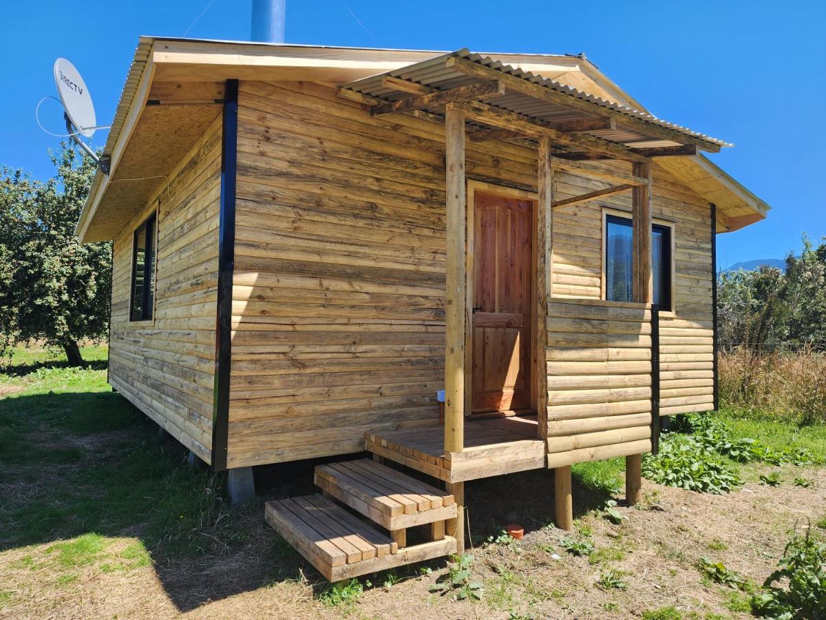 Cabanas P Y R Los Canelos Hornopiren Exteriör bild
